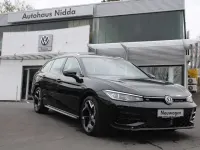 Neu VW Passat R-line 265 PS (194 kW) 2026 Grenadillschwarz metallic Kombi