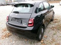 Gebraucht Fiat 500e Basis 86 kW (118 PS) 2023 Schwarz Limousine
