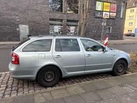 Gebraucht Skoda Octavia Ambiente 140 PS (102 kW) 2011 Kombi