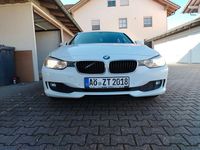 Gebraucht BMW 318 143 PS (105 kW) 2013 Weiß Kombi