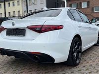 gebraucht Alfa Romeo Giulia GiuliaVELOCE NAVI-AUTOMA-LEDER-SPURHALTE-KAMERA