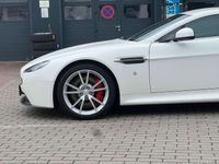 Gebraucht Aston Martin V8 426 PS (313 kW) 2017 Stratus white Coupé