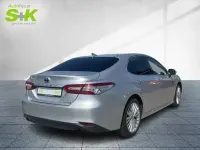 Gebraucht Toyota Camry Executive 218 PS (160 kW) 2019 Platinsilber metallic Limousine