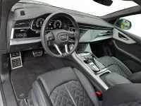 Gebraucht Audi Q8 Ambiente 462 PS (339 kW) 2021 Florettsilber metallic SUV