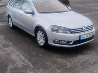 Gebraucht VW Passat Comfortline 105 PS (77 kW) 2012 Grau Limousine