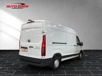 Neu Maxus V90 147 PS (108 kW) 2025 Silber Van