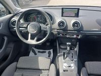 Gebraucht Audi A3 Sport 116 PS (85 kW) 2017 Mythosschwarz metallic Limousine