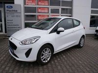 Gebraucht Ford Fiesta Trend 71 PS (52 kW) 2019 Frostweiß Kleinwagen