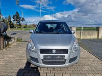 Gebraucht Suzuki Splash 68 PS (50 kW) 2012 Silber Kleinwagen