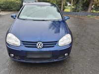 Gebraucht VW Golf V 115 PS (84 kW) 2006 Blau Kleinwagen