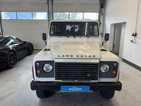 Gebraucht Land Rover Defender 122 PS (89 kW) 2013 Weiß Kombi