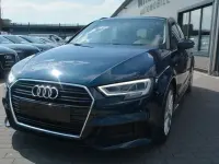 Gebraucht Audi A3 Sport 116 PS (85 kW) 2018 Blau Limousine