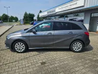 Gebraucht Mercedes B180 122 PS (89 kW) 2014 Mountaingrau  met. Kleinwagen