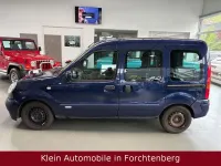 Gebraucht Renault Kangoo Privilege 84 PS (61 kW) 2006 Blau Van / Kleinbus