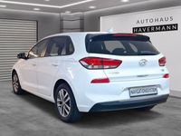 gebraucht Hyundai i30 Limousine 1.4 T-GDI YES! Sitzheizung Navi