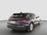 Gebraucht Audi A5 Ambiente 204 PS (150 kW) 2025 Firmamentblau metallic Kombi