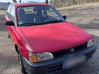 Gebraucht Toyota Starlet 75 PS (55 kW) 1995 Rot Kleinwagen