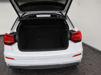 Gebraucht Audi Q2 S-Line 150 PS (110 kW) 2017 Gletscherweiß metallic SUV