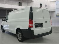 Gebraucht Mercedes Vito 114 PS (83 kW) 2017 Weiß Van