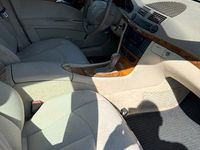 Gebraucht Mercedes E220 Elegance 150 PS (110 kW) 2002 Grün Limousine