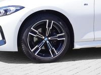 Gebraucht BMW 318 M Sport 156 PS (114 kW) 2024 Alpinweiß uni Limousine