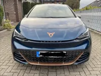 Second-hand Cupra Born 169 kW (231 CP) 2025 Albastru Hatchback