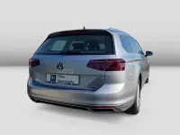 Gebraucht VW Passat Elegance 200 PS (147 kW) 2023 Pyritsilber metallic Kombi