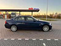 Gebraucht BMW 325 218 PS (160 kW) 2006 Blau Limousine