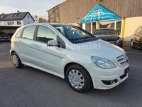 Gebraucht Mercedes B180 116 PS (85 kW) 2010 Weiß Van / Kleinbus