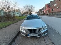 Gebraucht Mercedes E200 136 PS (100 kW) 2011 Grau Limousine