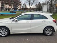 Gebraucht Mercedes A180 109 PS (80 kW) 2016 Weiß Limousine