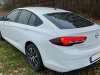 Gebraucht Opel Insignia Sport 136 PS (100 kW) 2018 Weiß Limousine