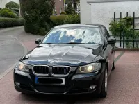 Gebraucht BMW 320 184 PS (135 kW) 2011 Schwarz Limousine