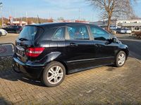 Gebraucht Mercedes B180 109 PS (80 kW) 2011 Schwarz Van / Kleinbus