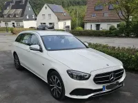 Gebraucht Mercedes E300 306 PS (225 kW) 2020 Weiß Limousine