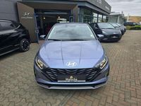 Neu Hyundai i20 Trend 101 PS (74 kW) 2025 Meta blue / mic Limousine