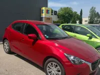 Gebraucht Mazda 2 Sports-Line 105 PS (77 kW) 2016 Rot Limousine