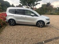 Gebraucht Mercedes T180 Edition 116 PS (85 kW) 2022 Silber metallic Van / Kleinbus