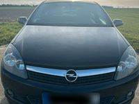 Gebraucht Opel Astra GTC 90 PS (66 kW) 2009 Schwarz Kleinwagen