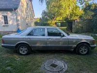 Gebraucht Mercedes 300 188 PS (138 kW) 1984 Silber Limousine
