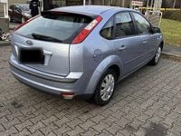 Gebraucht Ford Focus 101 PS (74 kW) 2006 Blau Limousine