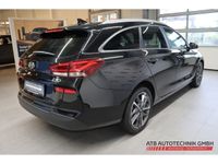 gebraucht Hyundai i30 Kombi Passion Plus 1.4 T-GDI Navi Mehrzonenk