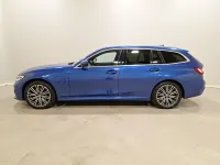 Gebraucht BMW 330e M Sport 292 PS (214 kW) 2021 Portimao blau metallic Kombi