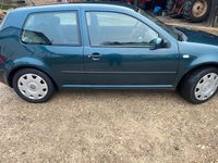 Gebraucht VW Golf IV 75 PS (55 kW) 2001 Grün Kleinwagen