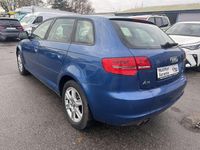 Gebraucht Audi A3 Sportback Attraction 125 PS (91 kW) 2009 Arubablau Kleinwagen