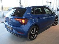 Neu VW Polo 95 PS (69 kW) 2026 Blau Limousine