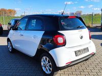 Gebraucht Smart ForFour 90 PS (66 kW) 2018 Schwarz Kleinwagen