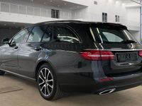 Gebraucht Mercedes E400 330 PS (242 kW) 2022 Grau Limousine