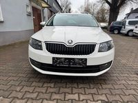 Gebraucht Skoda Octavia Elegance 105 PS (77 kW) 2014 Weiß Kleinwagen