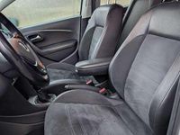 Gebraucht VW Polo Highline 110 PS (80 kW) 2015 Silber Limousine